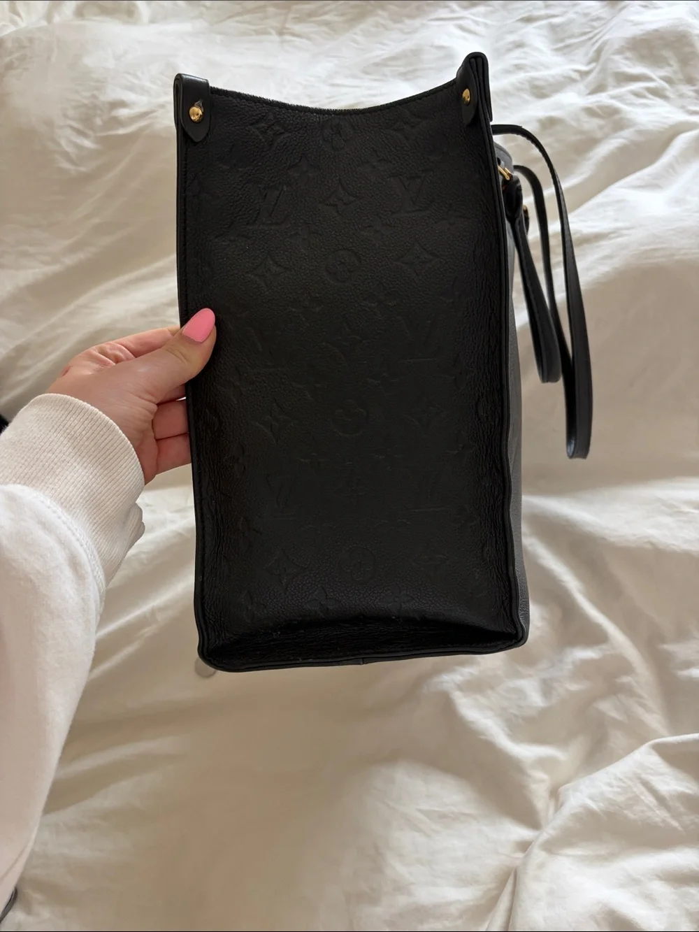 Louis Vuitton OnTheGo Black GM - Picture 5 of 9